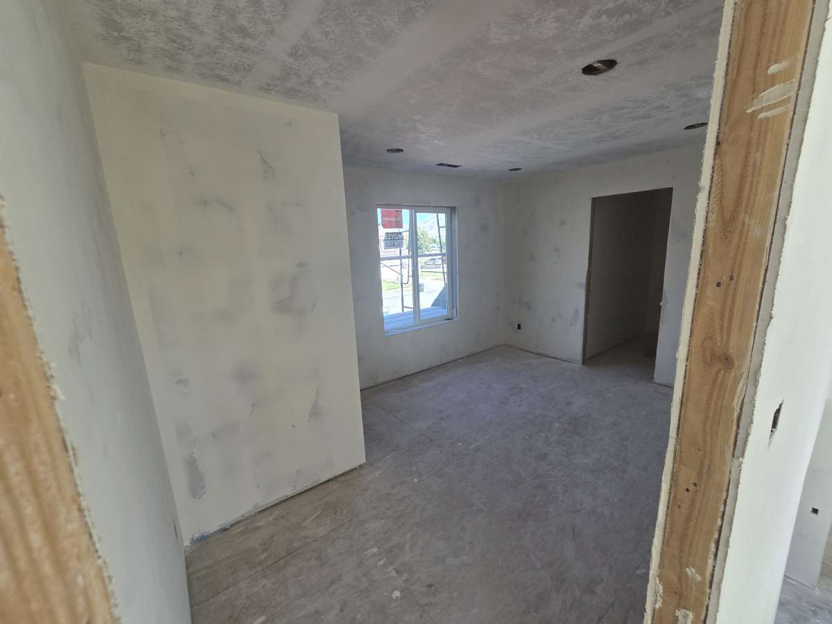Image of ACTIVELY FOR SALE Hamilton with ADU/Garage