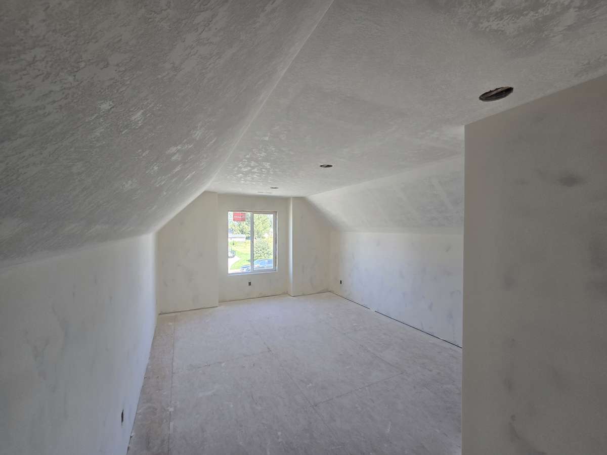 Image of ACTIVELY FOR SALE Hamilton with ADU/Garage