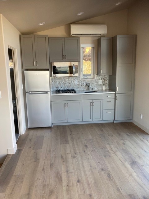 Image of ADU-Garage - 0 Bed, 1 Bath, 1 Car - 400 sq.ft