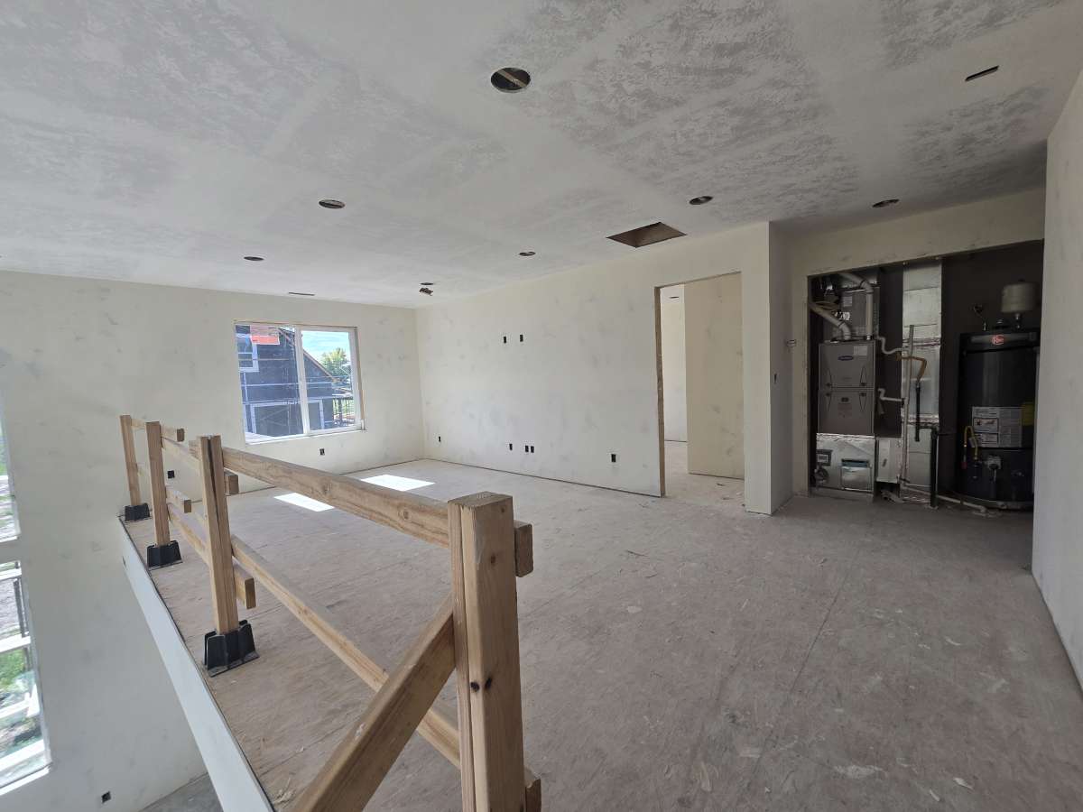 Image of ACTIVELY FOR SALE Hamilton with ADU/Garage