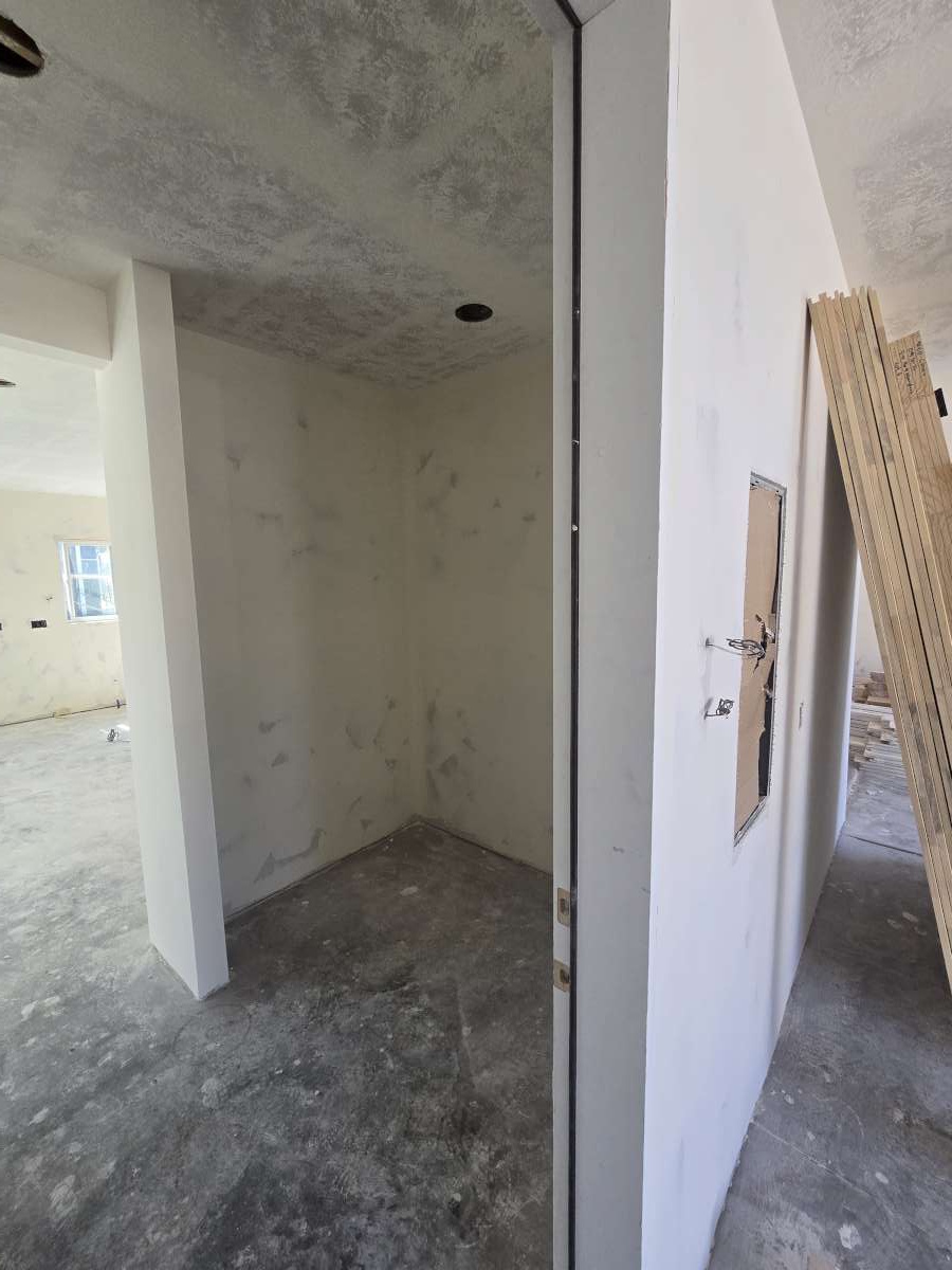 Image of ACTIVELY FOR SALE Hamilton with ADU/Garage