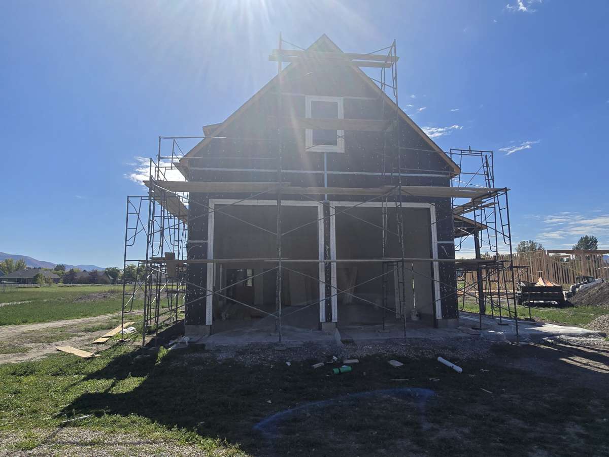 Image of ACTIVELY FOR SALE Hamilton with ADU/Garage